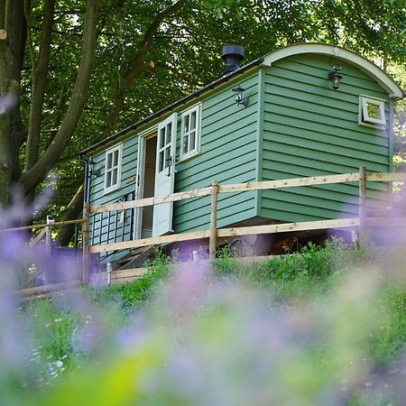 Lavender Retreat With Private Hot Tub Konuk evi Upper Hulme Dış mekan fotoğraf